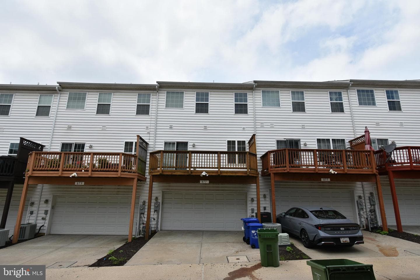 877 Ryan Street photo 20
