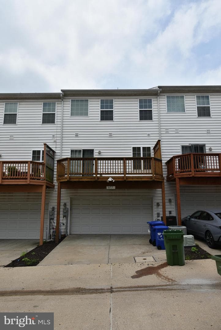 877 Ryan Street photo 21