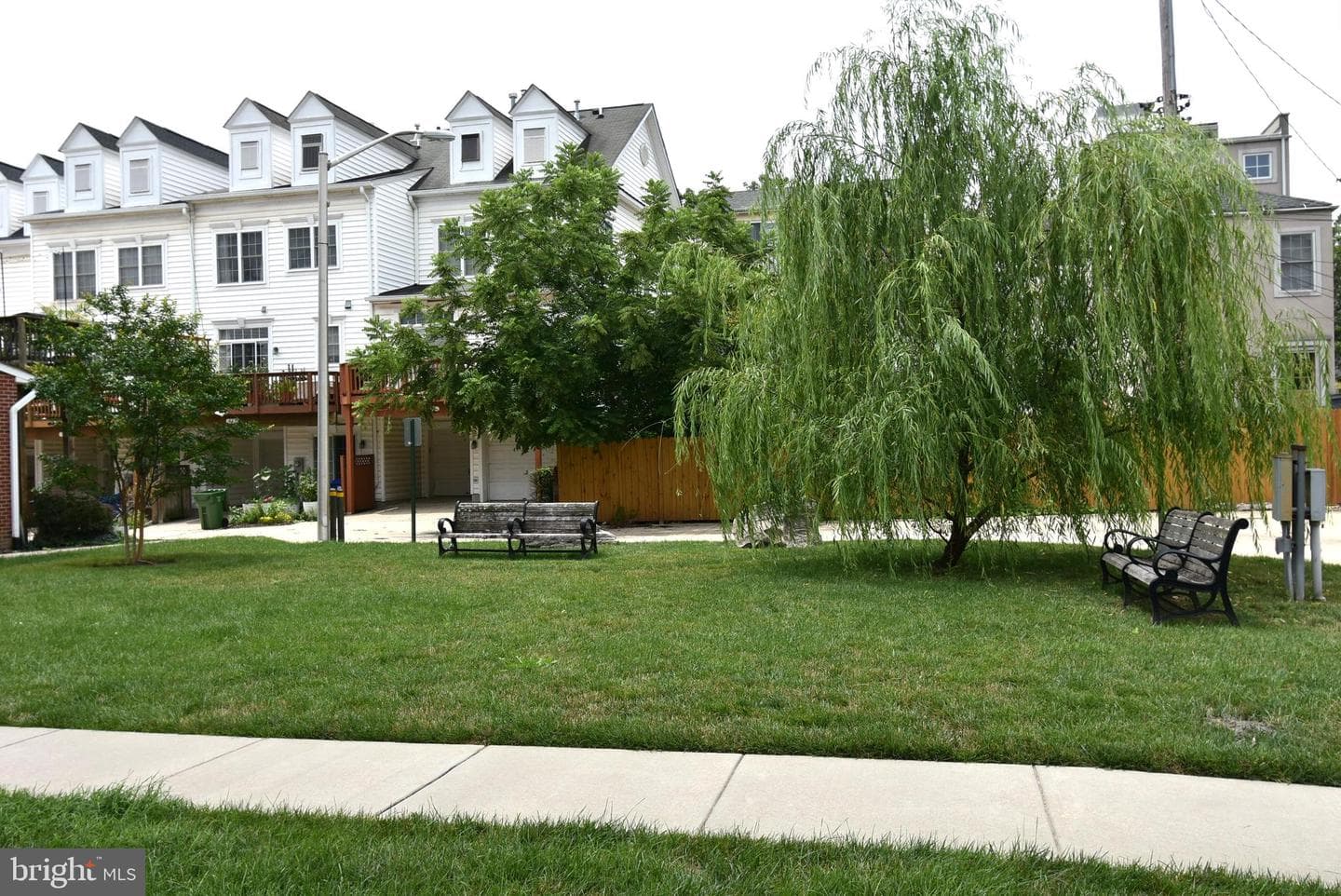 877 Ryan Street photo 24
