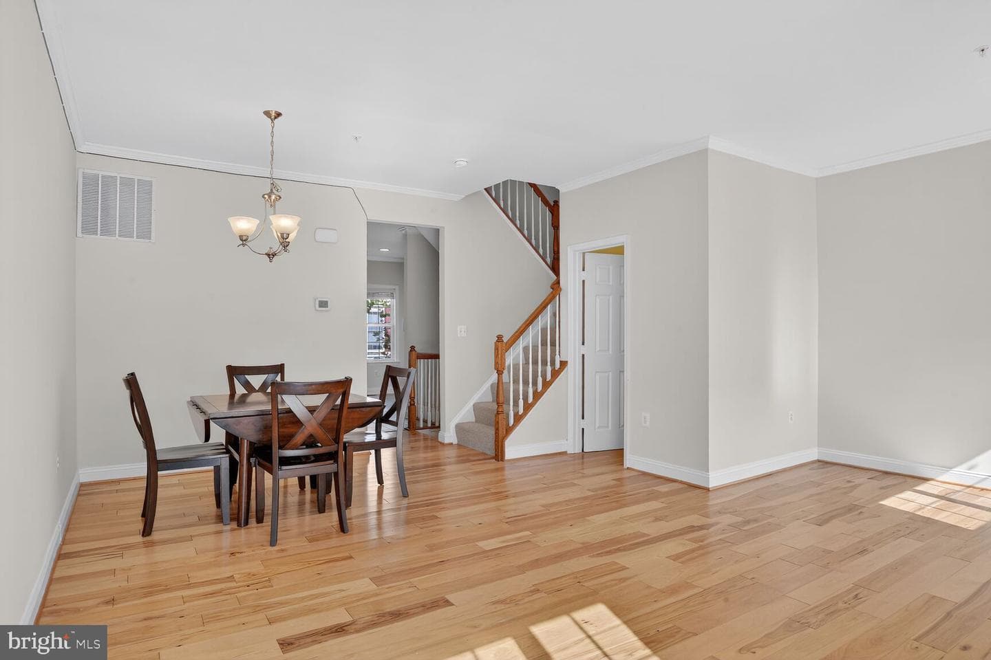 877 Ryan Street photo 30