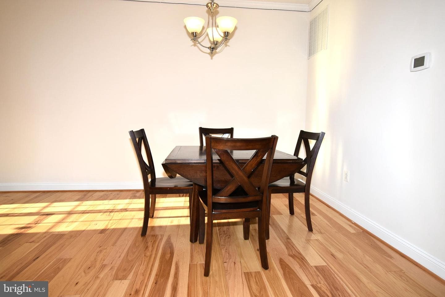 877 Ryan Street photo 33