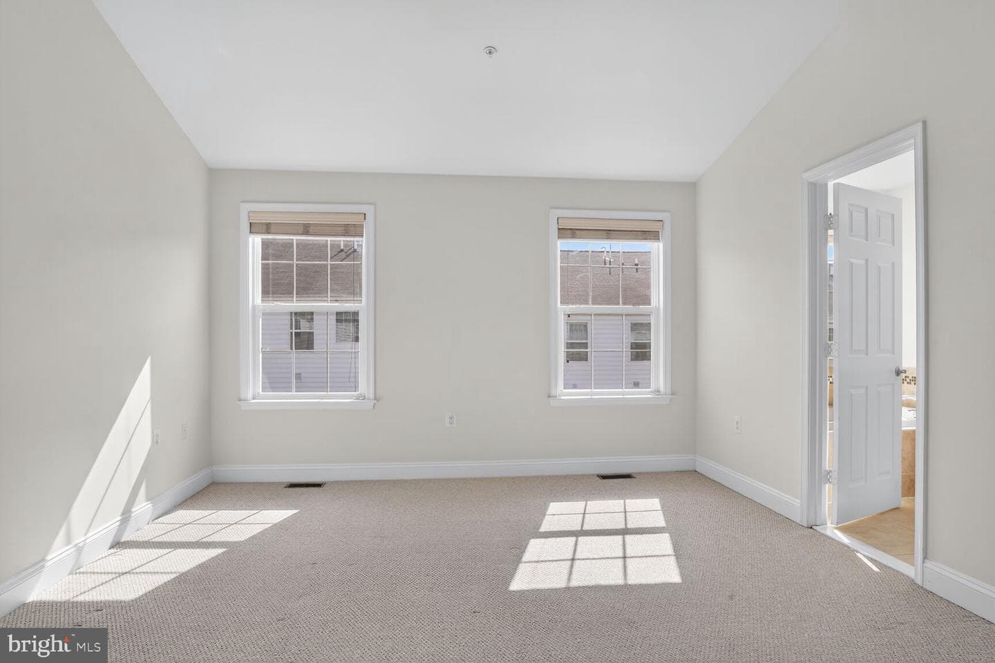877 Ryan Street photo 35