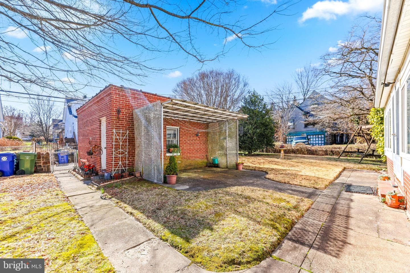 2201 Pelham Avenue photo 46