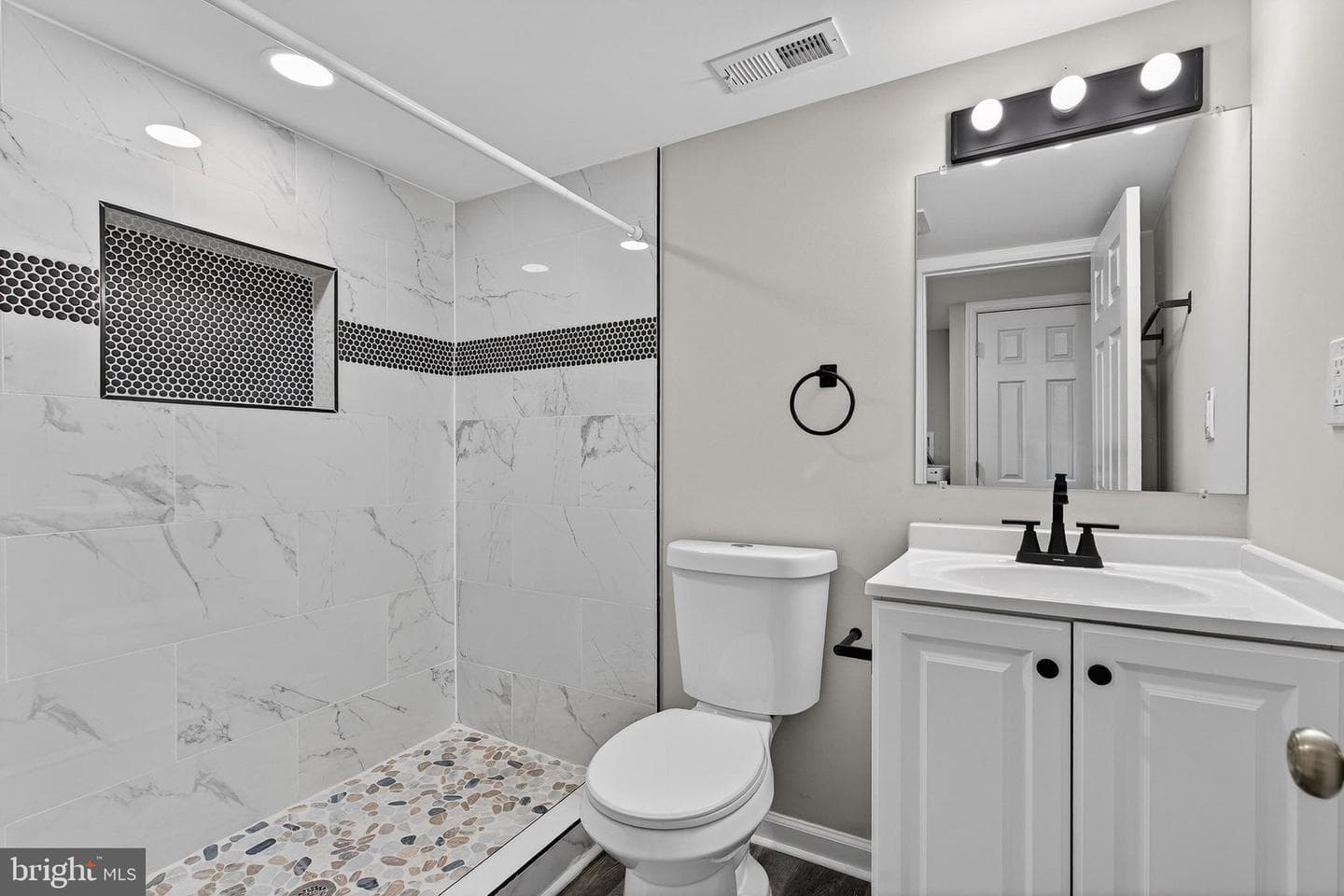 1431 E Preston Street photo 27