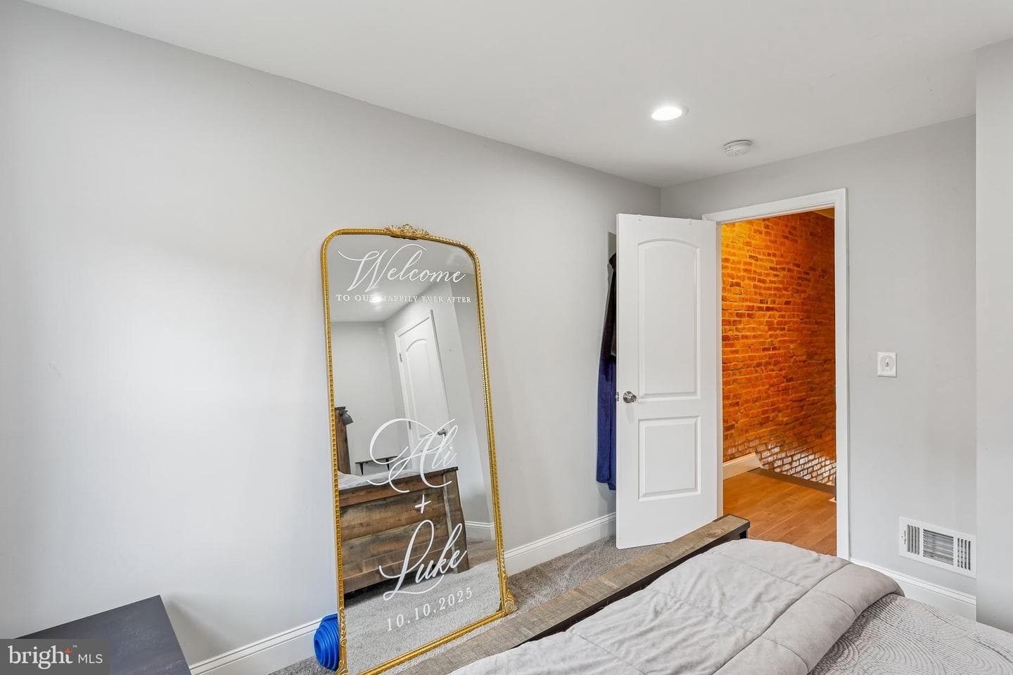 606 S Lehigh Street photo 20