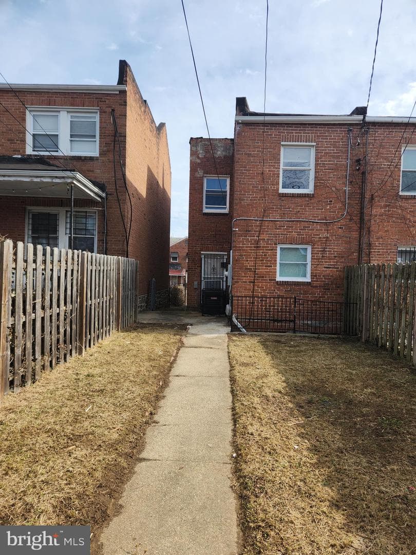 12 N Kossuth Street, Baltimore