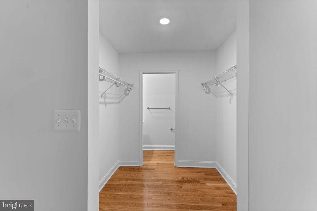 111 S Fulton Avenue photo 12