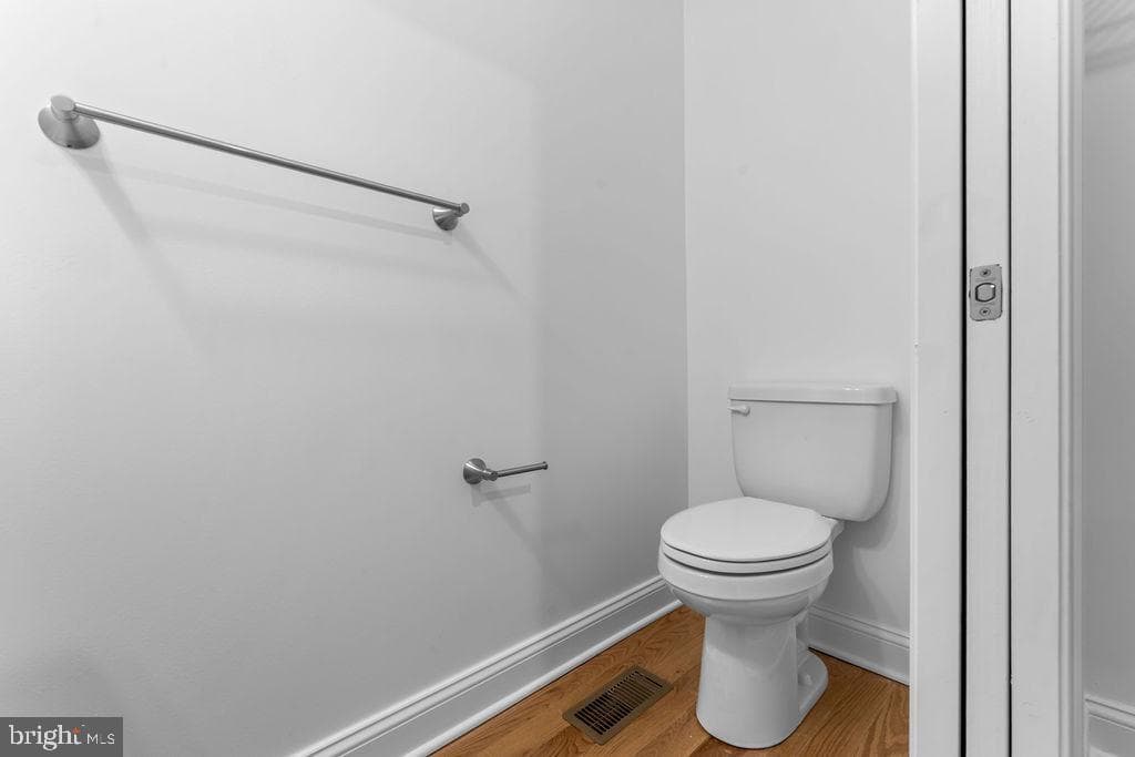 111 S Fulton Avenue photo 14