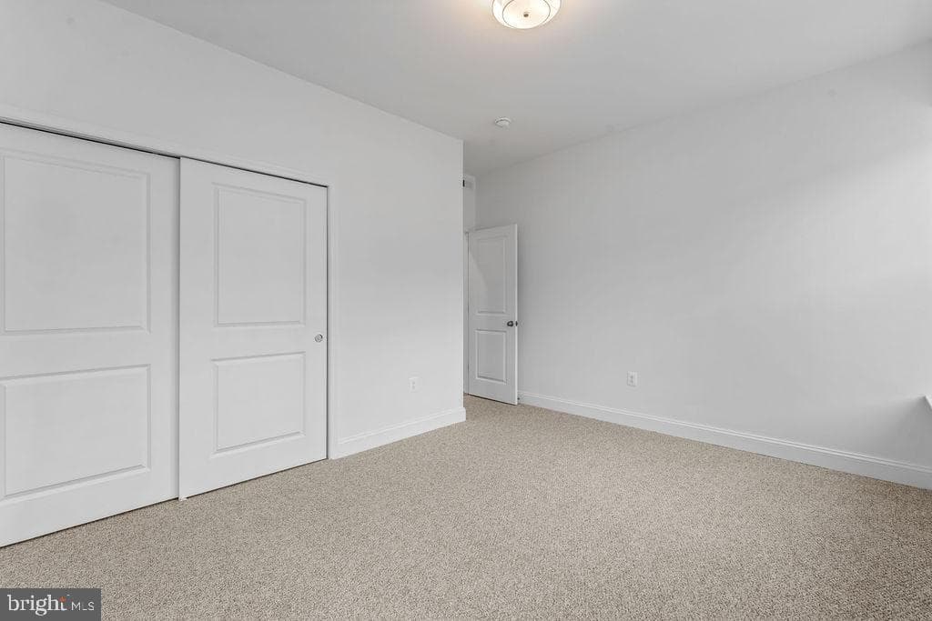 111 S Fulton Avenue photo 17