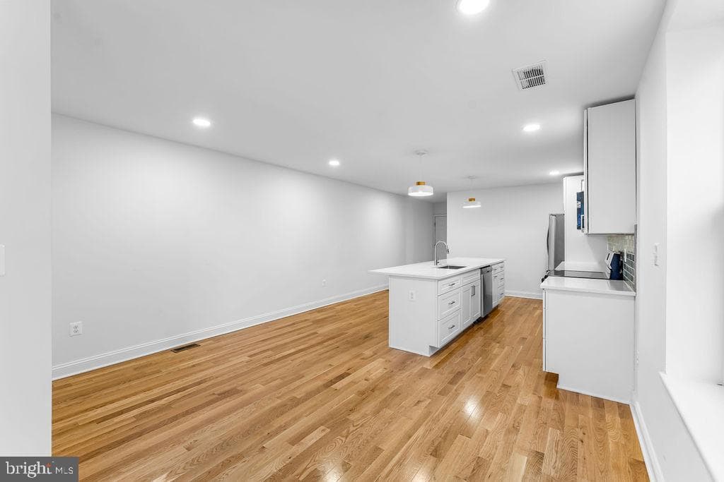111 S Fulton Avenue photo 6