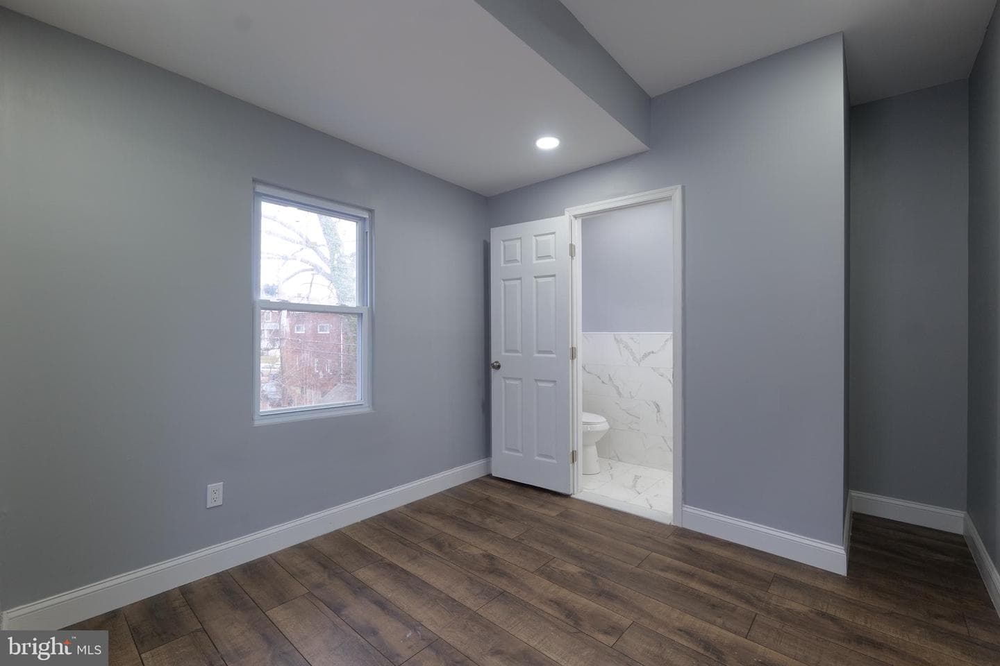 4905 Midwood Avenue photo 23