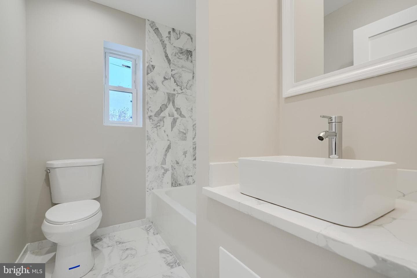 621 Ponca Street photo 27