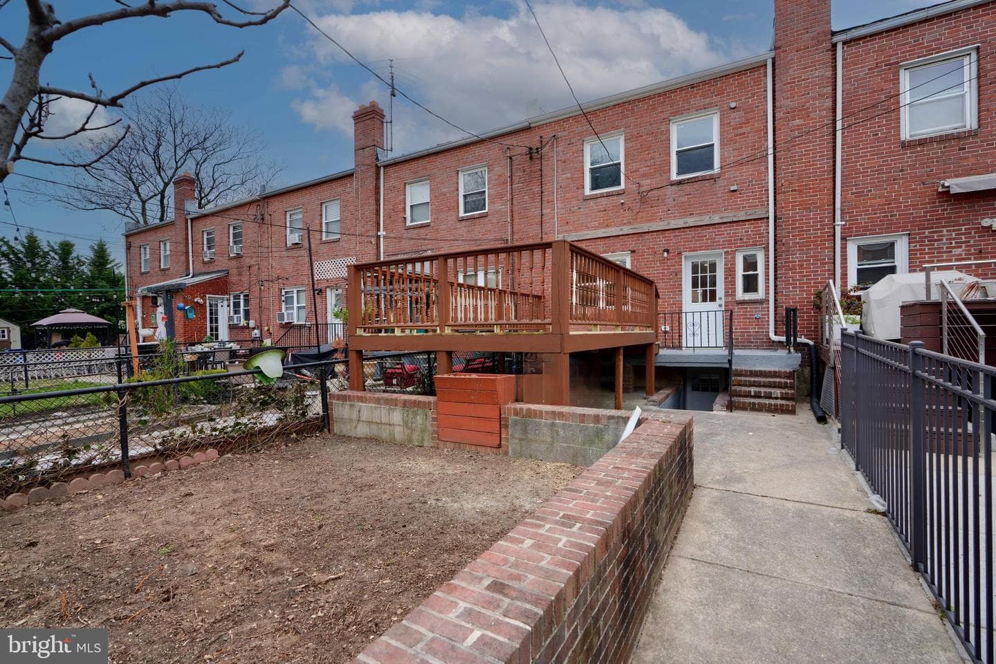 621 Ponca Street photo 35