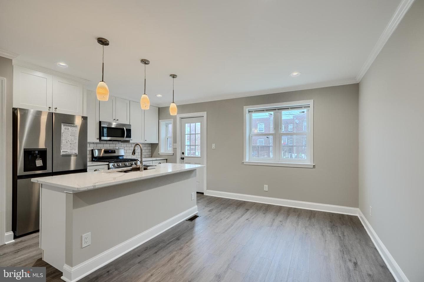 621 Ponca Street photo 6