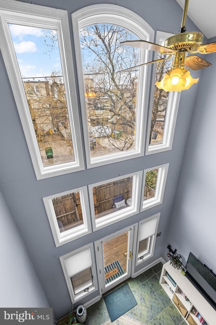 1264 Riverside Avenue photo 33