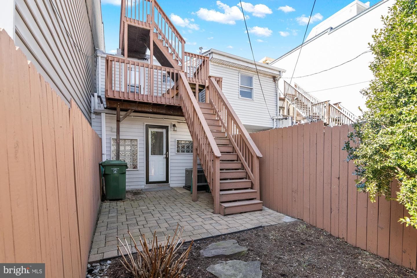 1121 S Decker Avenue S photo 36