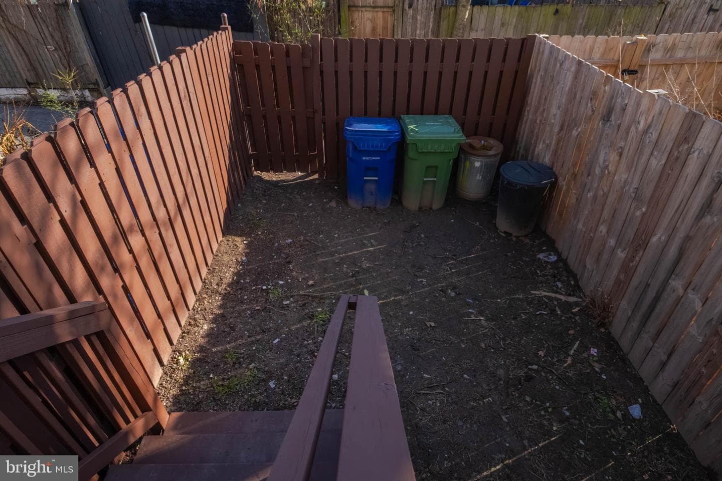 1121 Ward Street photo 34