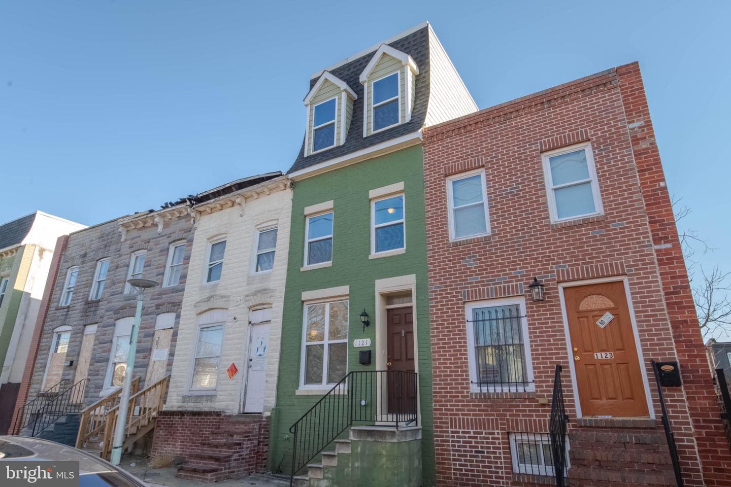 1121 Ward Street photo 35