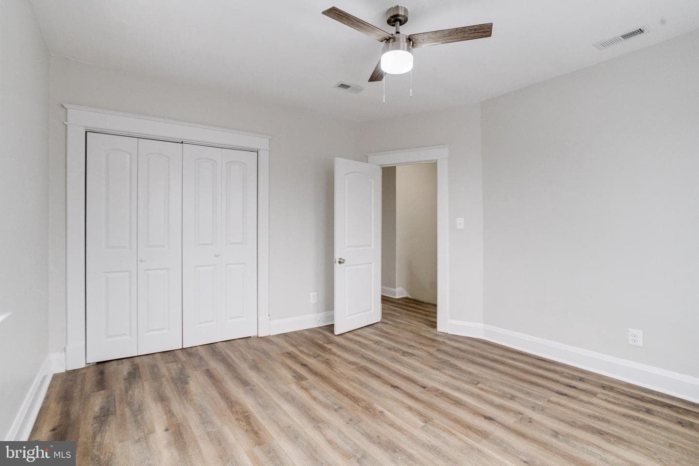 4604 Walther Avenue photo 30