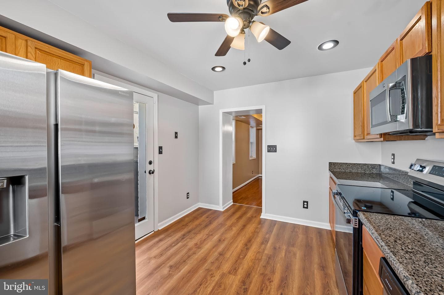 2314 Fleet Street photo 14