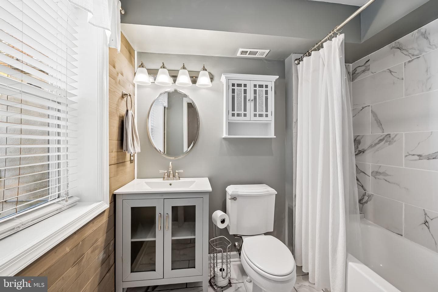 2314 Fleet Street photo 25