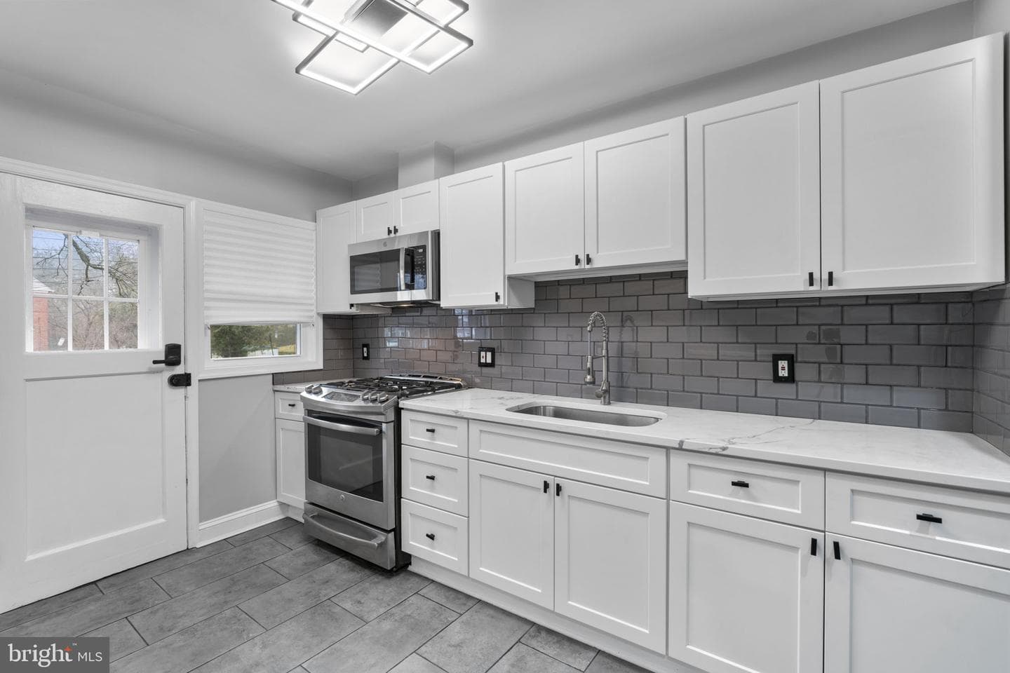 1607 Stonewood Road photo 12