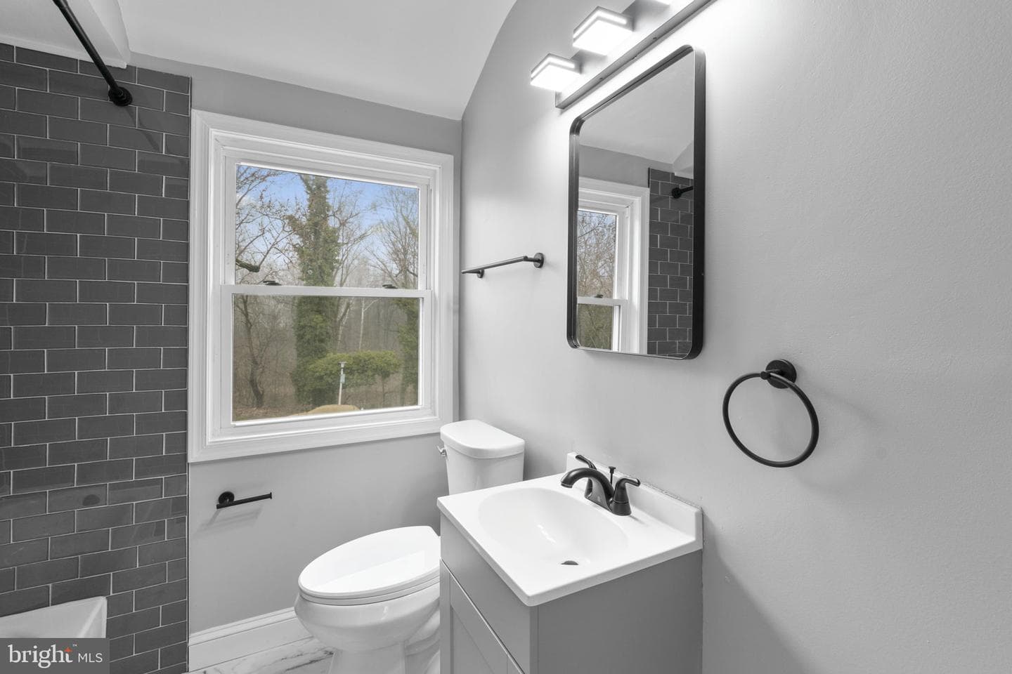 1607 Stonewood Road photo 28