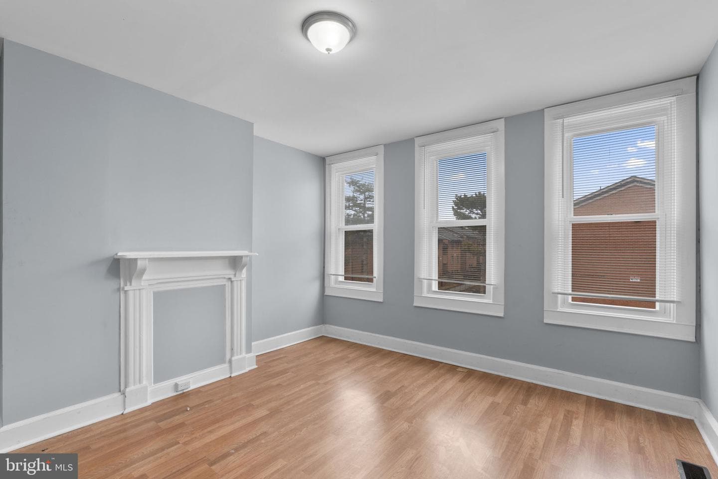 1217 E Oliver Street photo 17