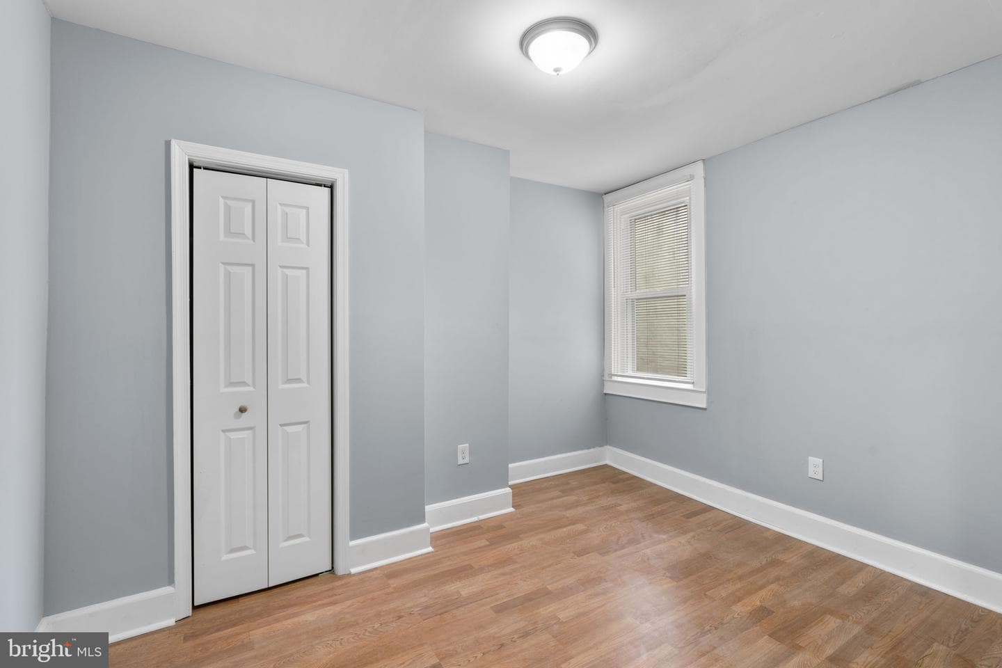 1217 E Oliver Street photo 20