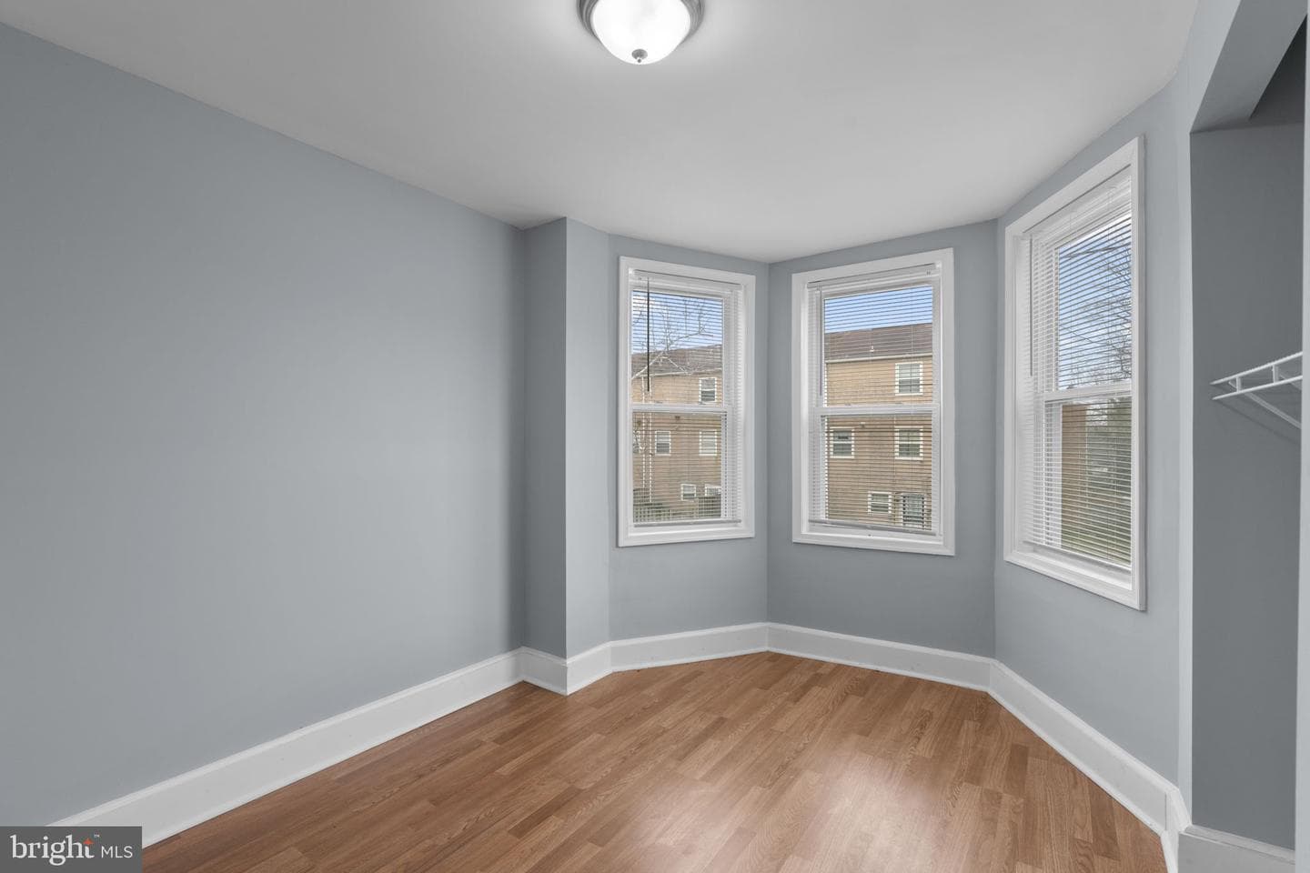 1217 E Oliver Street photo 27