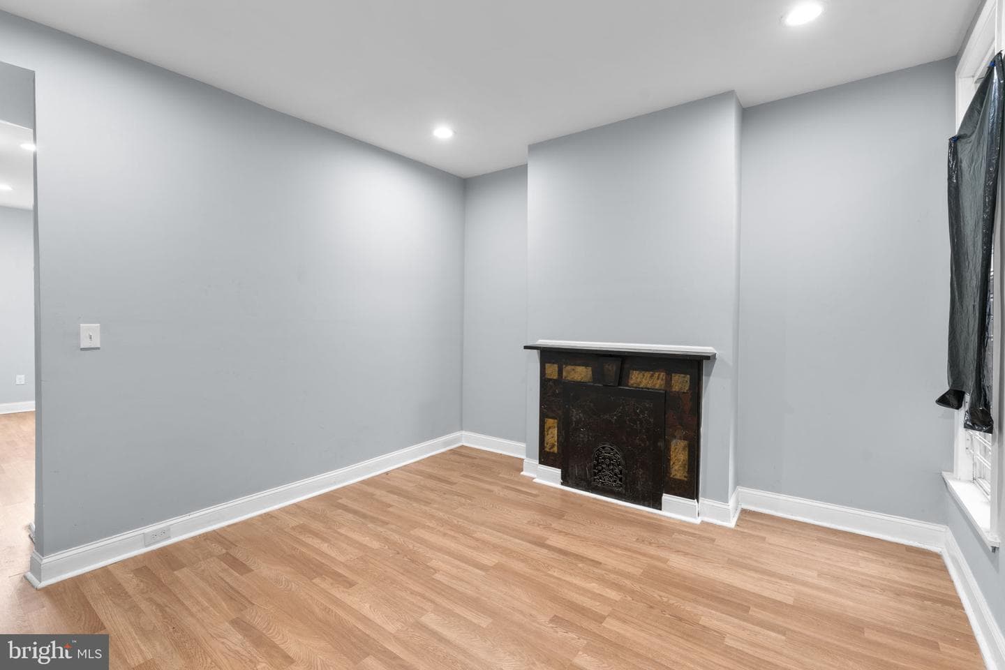 1217 E Oliver Street photo 7