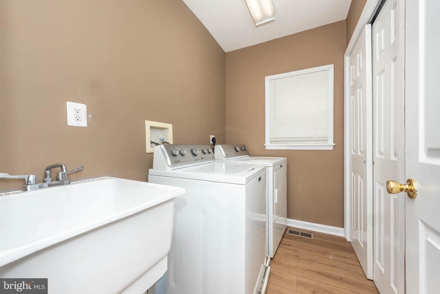 4021 Barrington Road photo 15