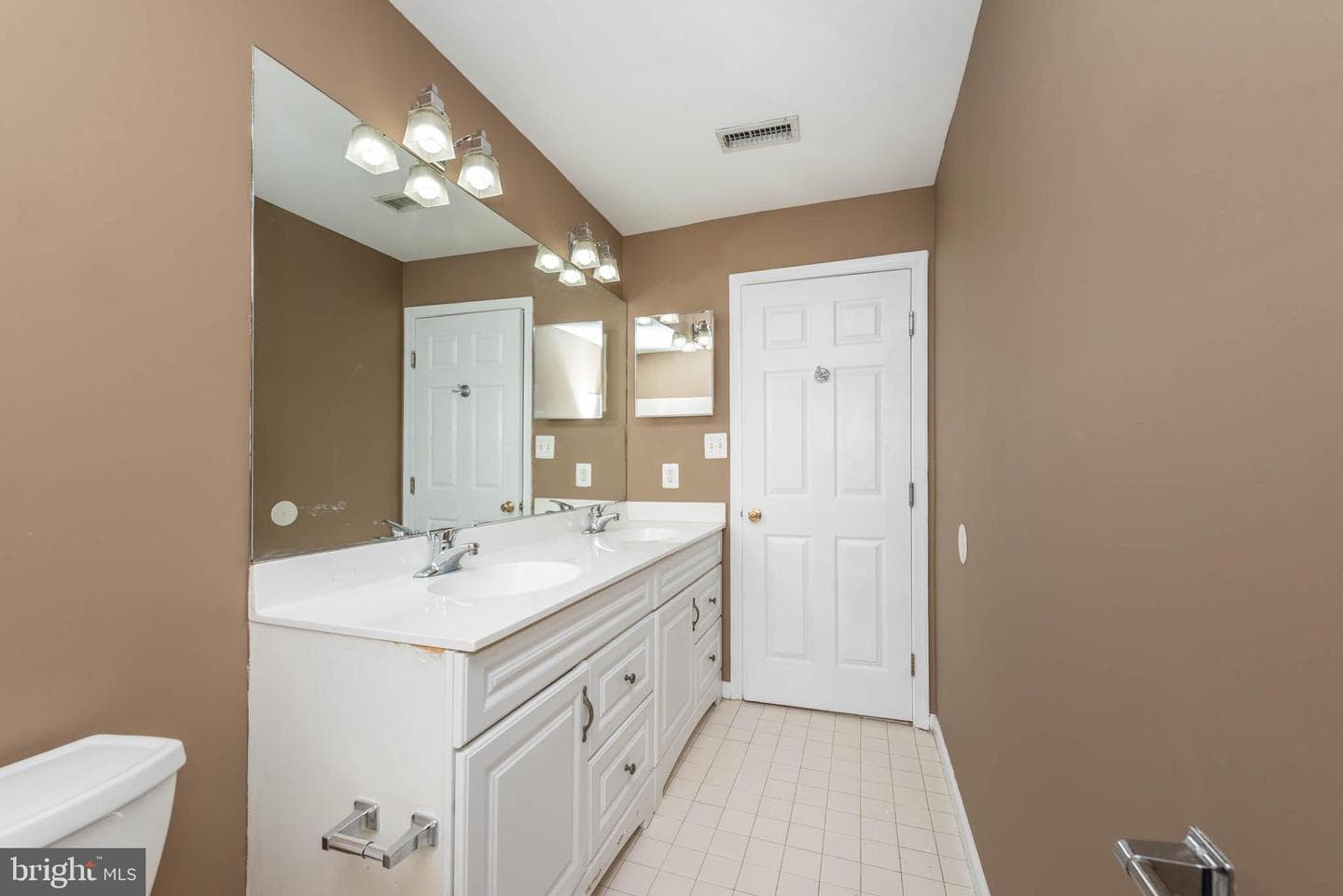 4021 Barrington Road photo 19