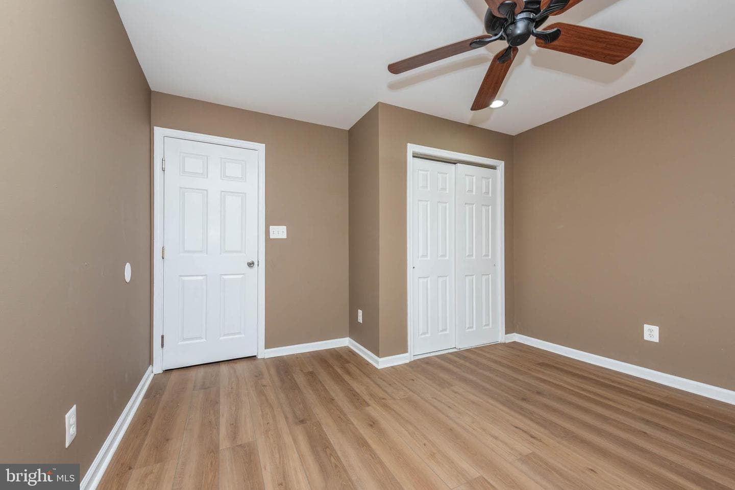 4021 Barrington Road photo 23