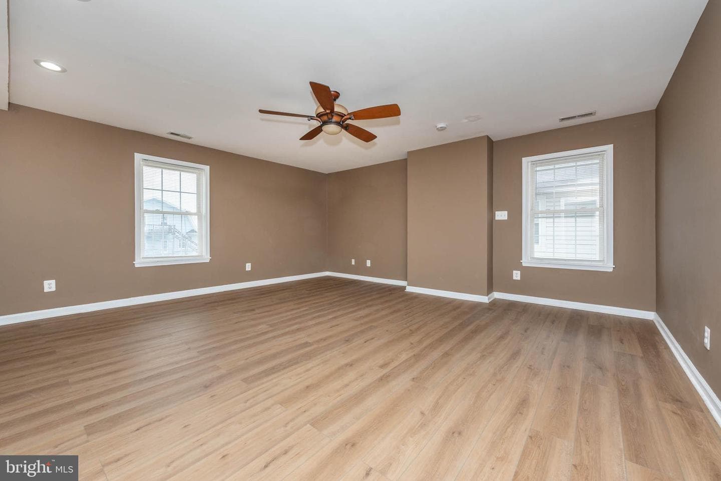 4021 Barrington Road photo 25