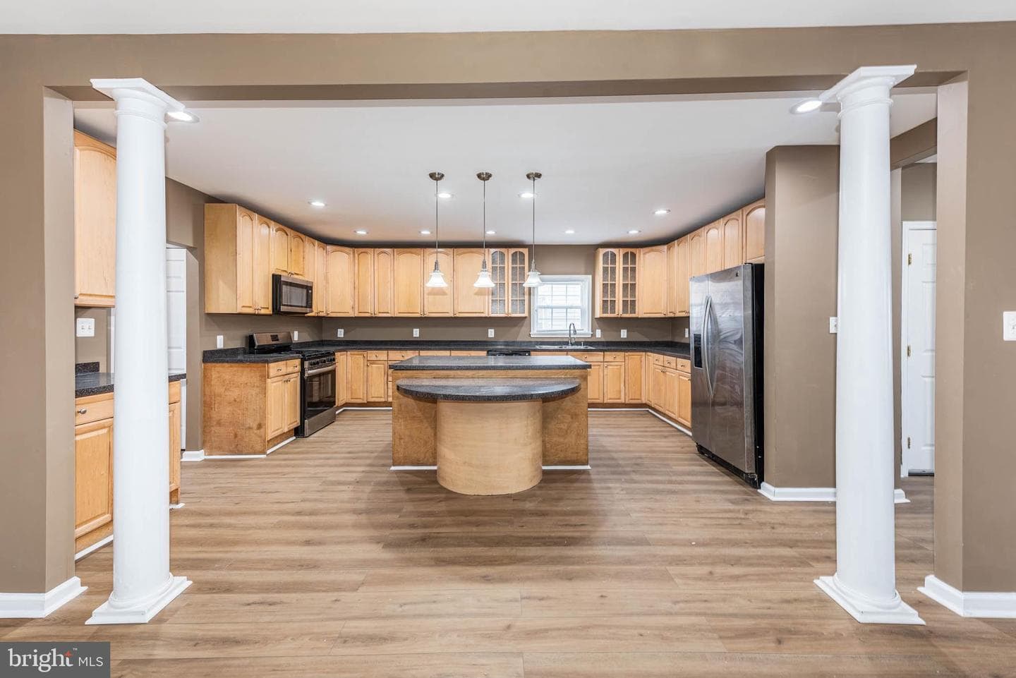 4021 Barrington Road photo 8