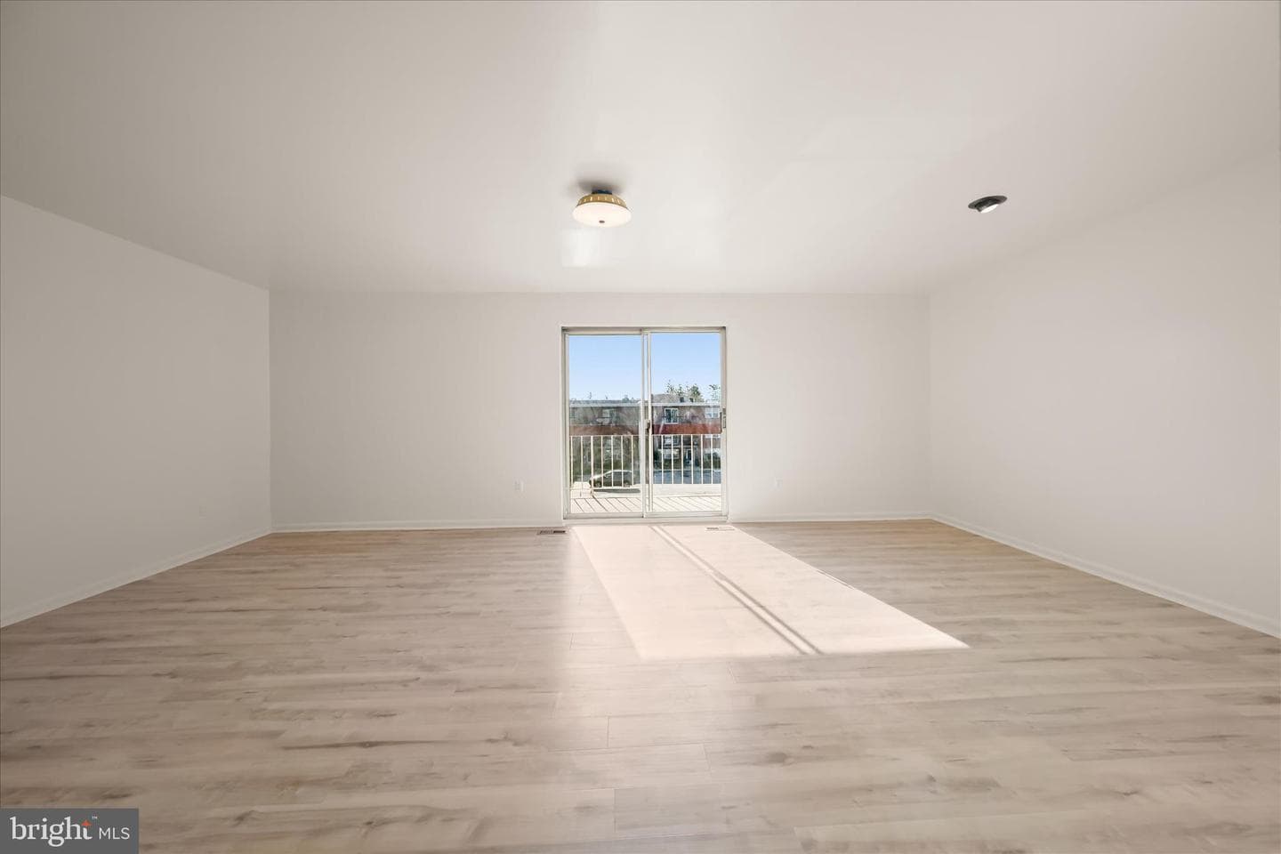 3619 Glengyle Avenue #8c photo 11