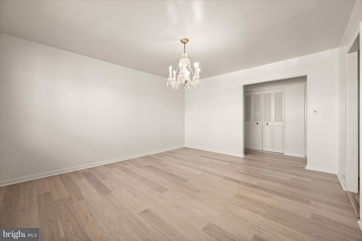 3619 Glengyle Avenue #8c photo 17
