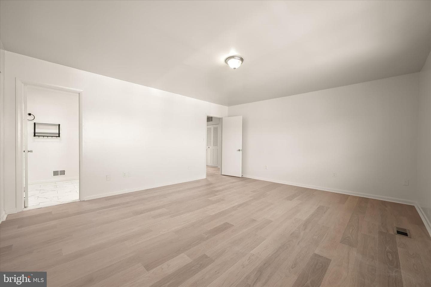 3619 Glengyle Avenue #8c photo 30