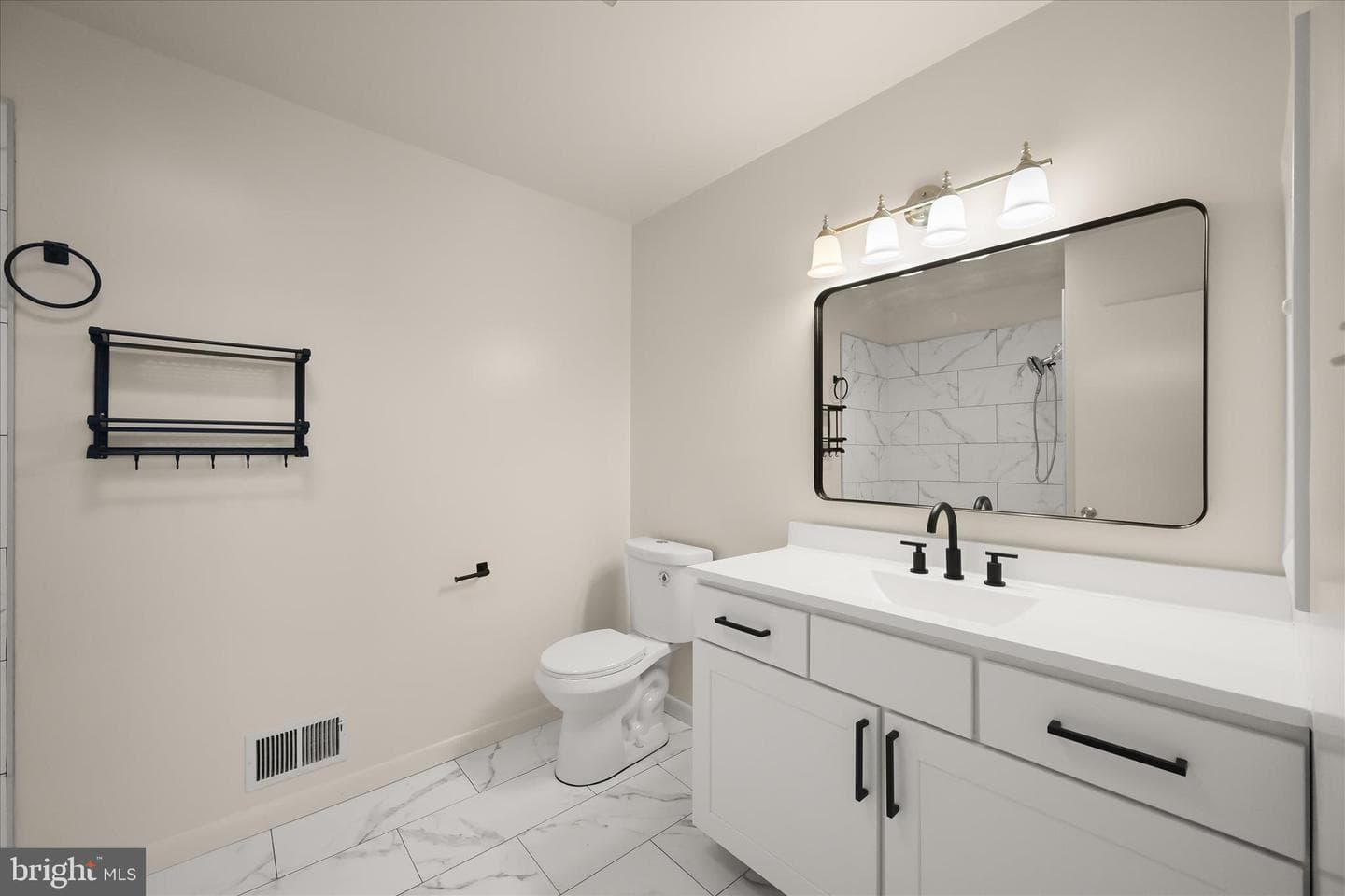 3619 Glengyle Avenue #8c photo 31