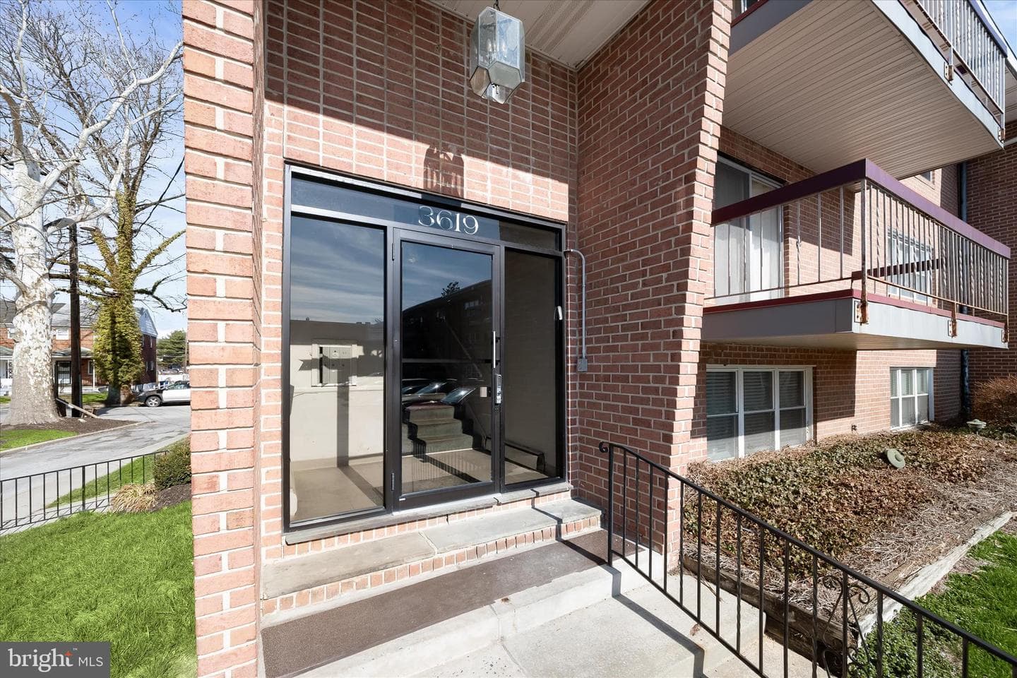 3619 Glengyle Avenue #8c photo 7