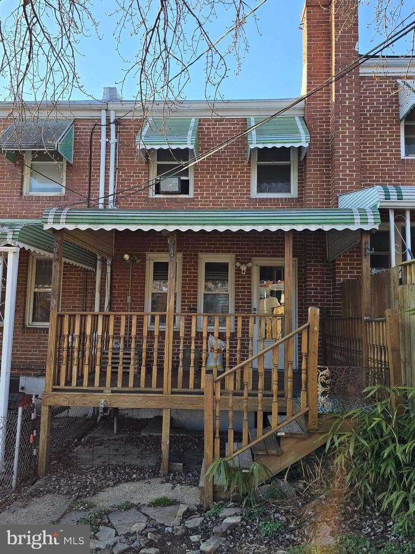 3653 Mactavish Avenue photo 9