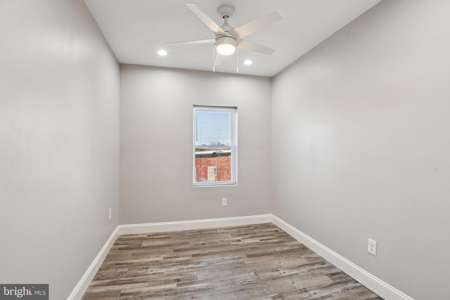 805 N Patterson Park Avenue photo 35