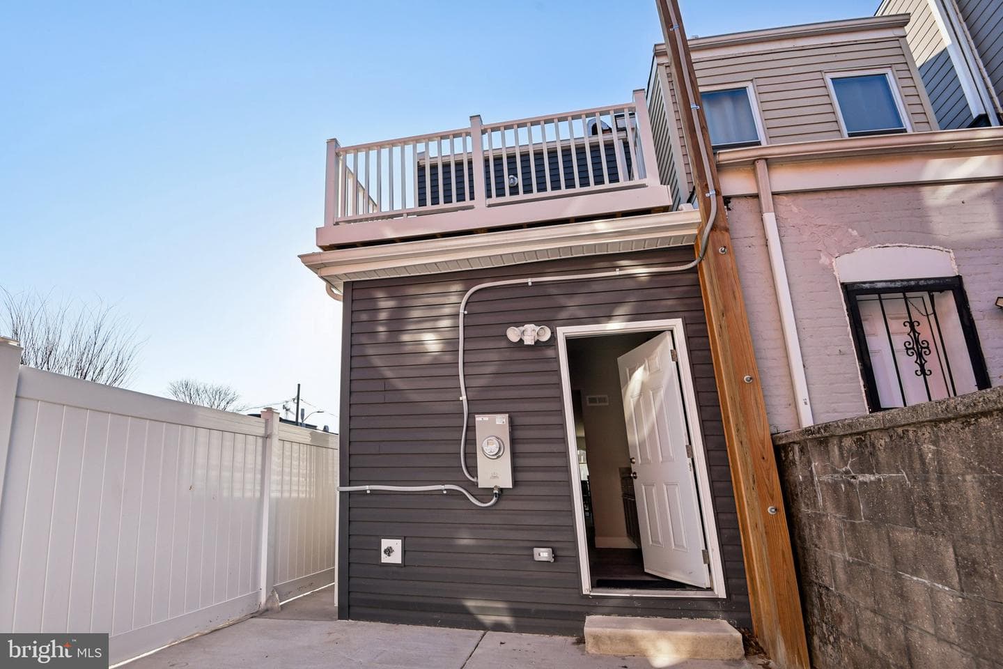 805 N Patterson Park Avenue photo 40