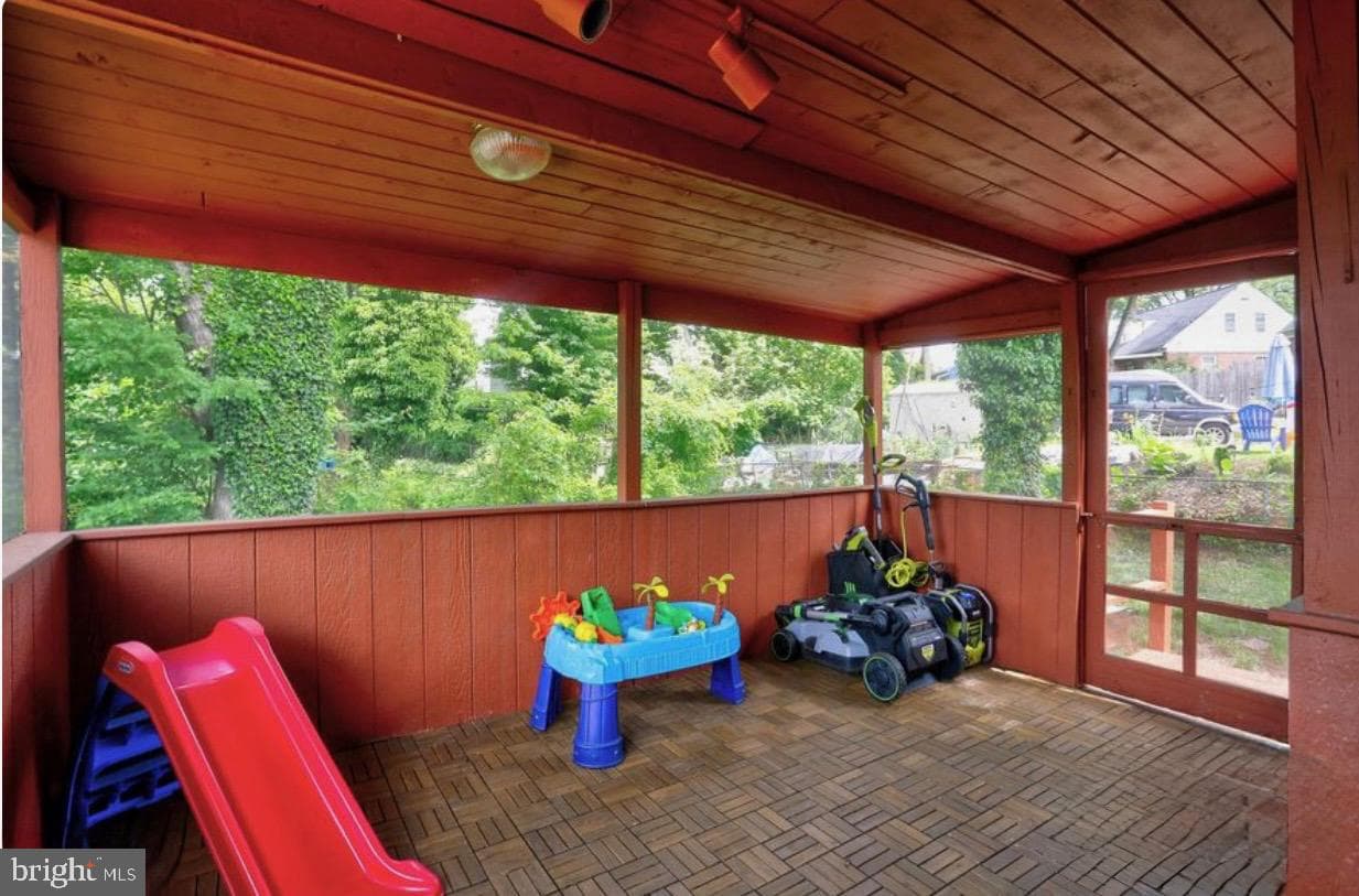 6008 Alta Avenue photo 22