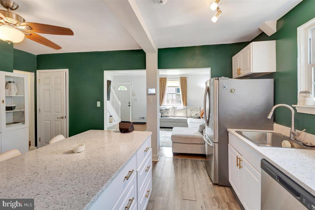 6008 Alta Avenue photo 8