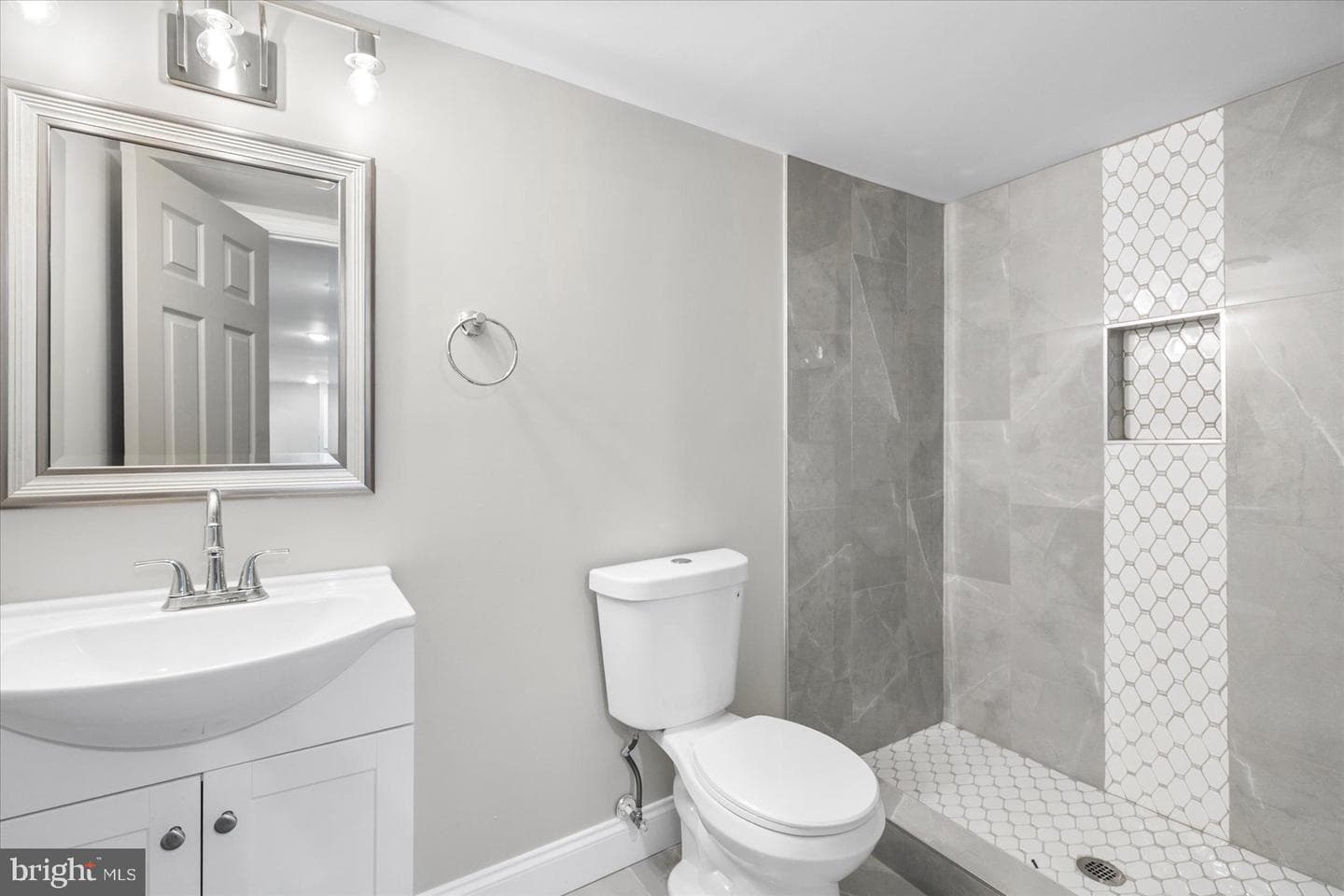 2406 Arunah Avenue photo 20