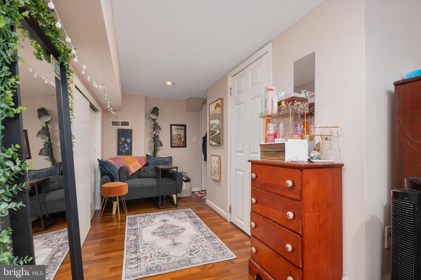 205 S Exeter Street photo 16
