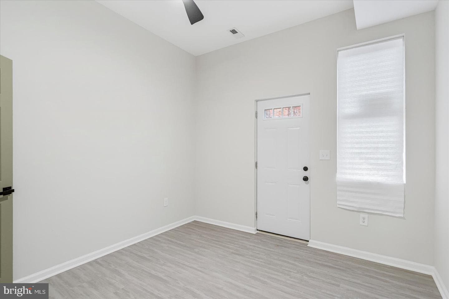 1743 E Federal Street photo 13