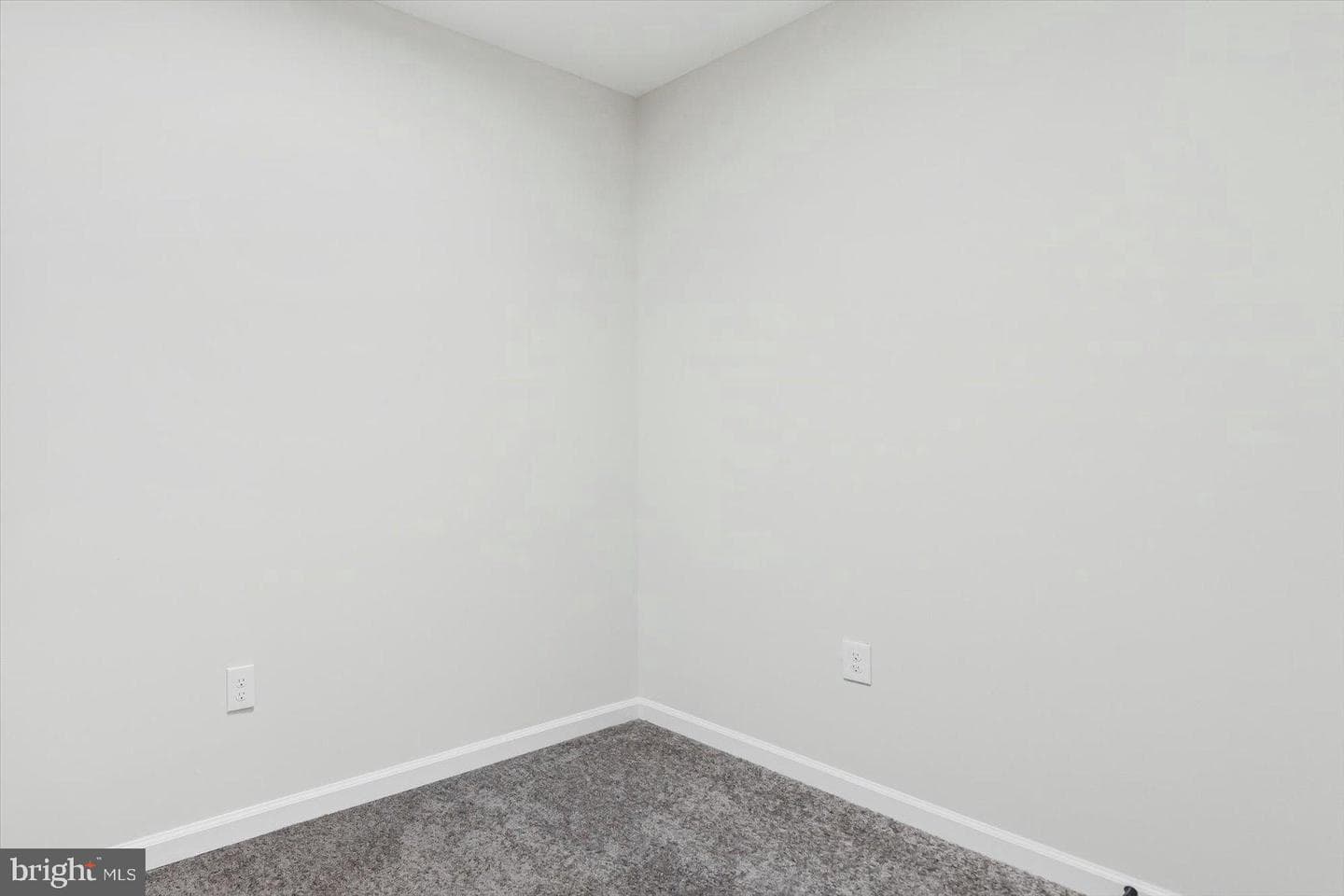 1743 E Federal Street photo 17